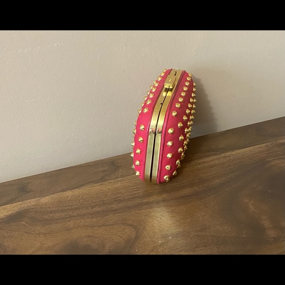 Gucci Broadway studded clutch bag - Picture 5 of 8